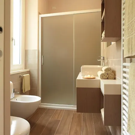 Sleeps 8 Pool Air Con Wifi Willa *