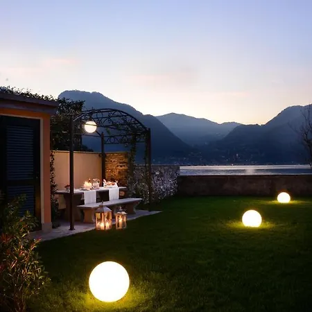 Sleeps 8 Pool Air Con Wifi Willa